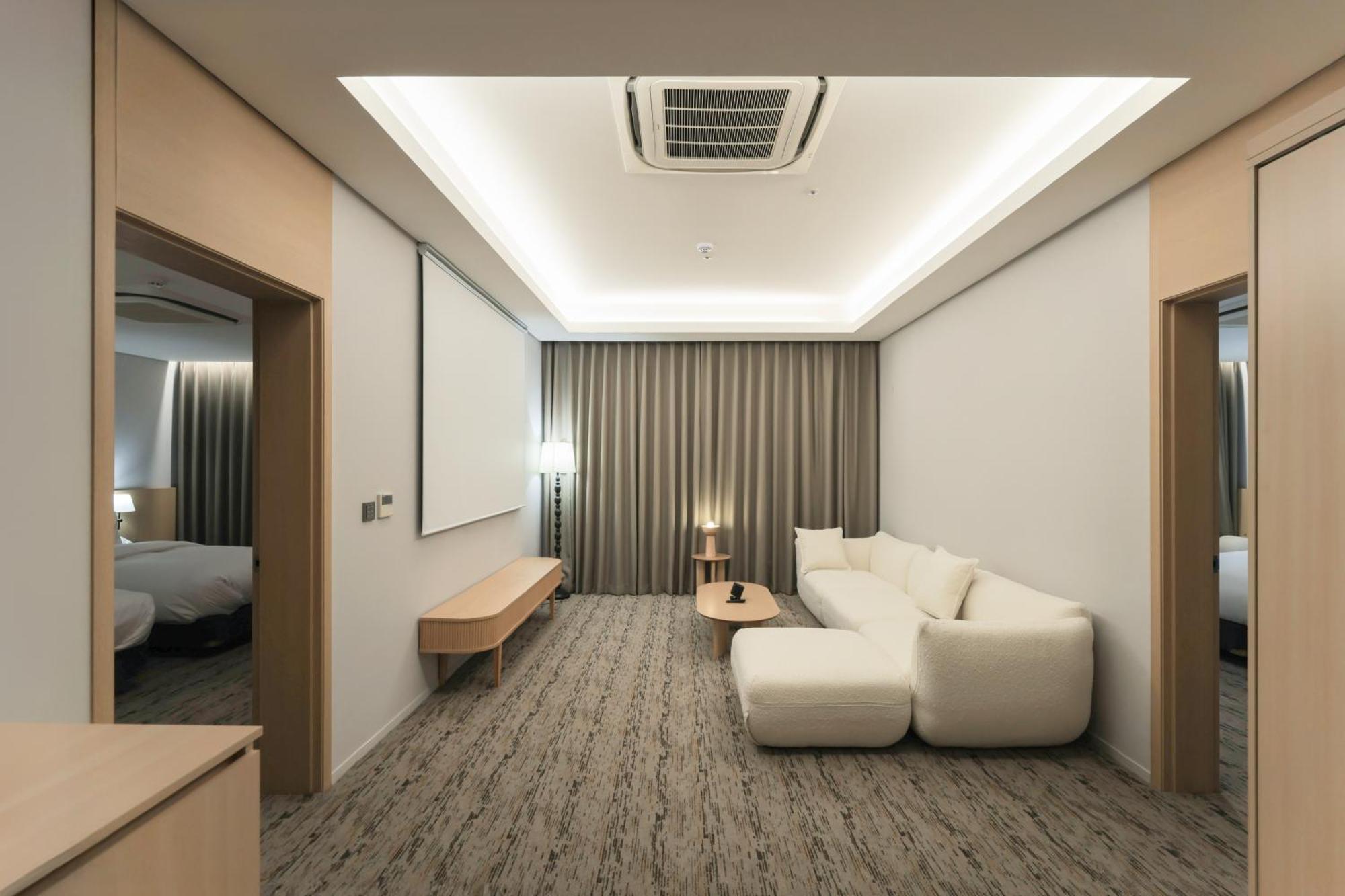 Aank Hotel Incheon Guwol Екстериор снимка